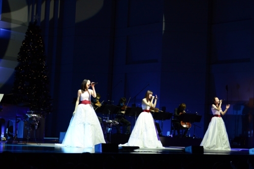 「Christmas Premium LIVE 2013 “Kalafina with Strings”」の模様 (okmusic UP's)